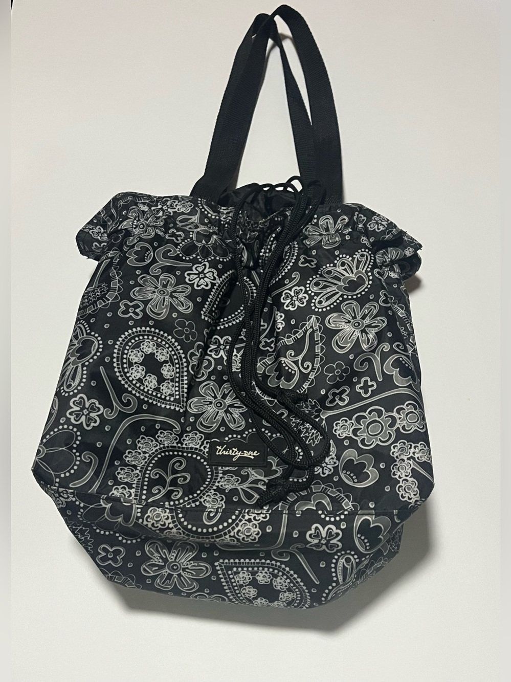Thirty-One Cinch It Up Black Paisley Insulated Lunch Bag/Tote (See All Pics)